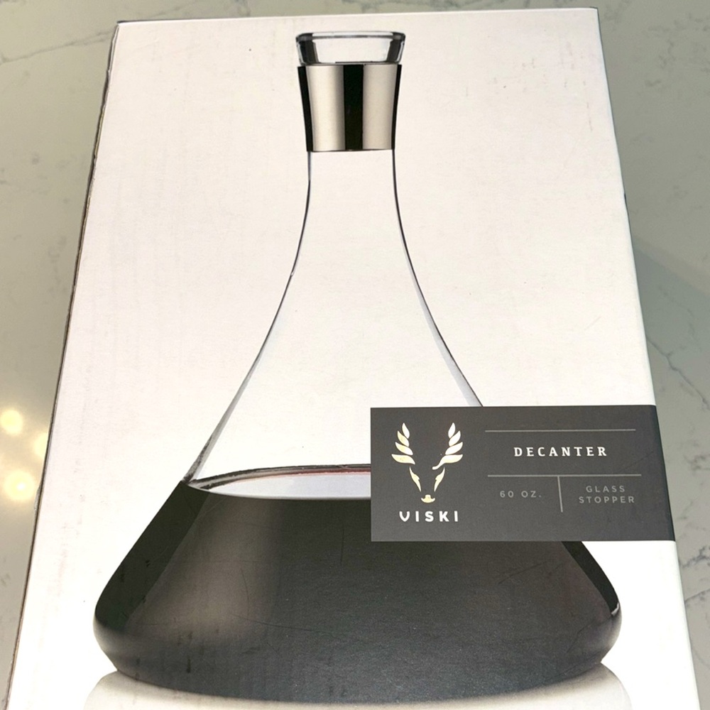 NEW Viski Liquor Wine Decanter with chrome band glass stopper holds 60 oz - Picture 1 of 7